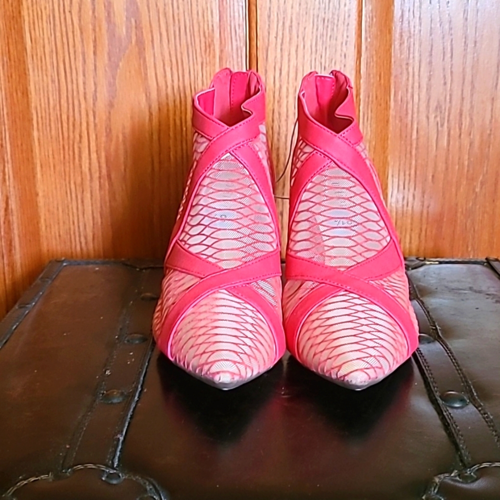 Lottini-red, pointy-toe, mesh/ illusion booties, size 8.5